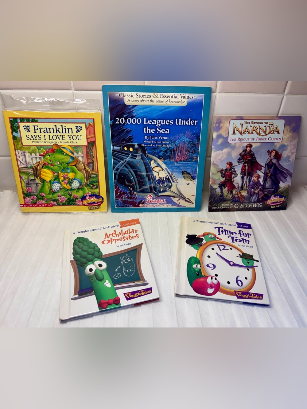 🐔CHICK-FIL-A🐔 SET OF 5 COLLECTORS 📚